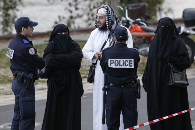 الإسلاميين في فرنسا