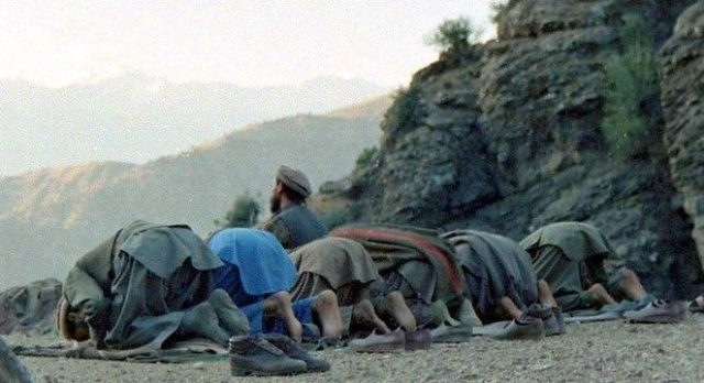 الصلاة وحركة طالبان