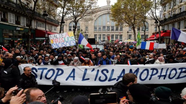 مظاهرات ضد الاسلاموفوبيا في باريس