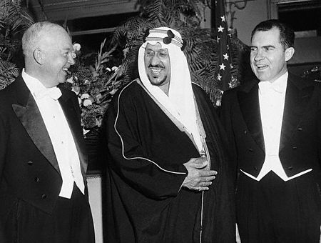 الرئيس الأمريكي نيكسون والملك سعود